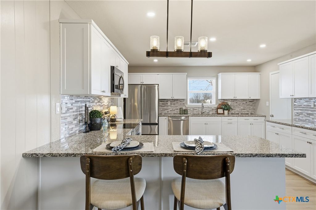 Image 16 of property listing at 6950 Stallion Road, Temple, TX 76501