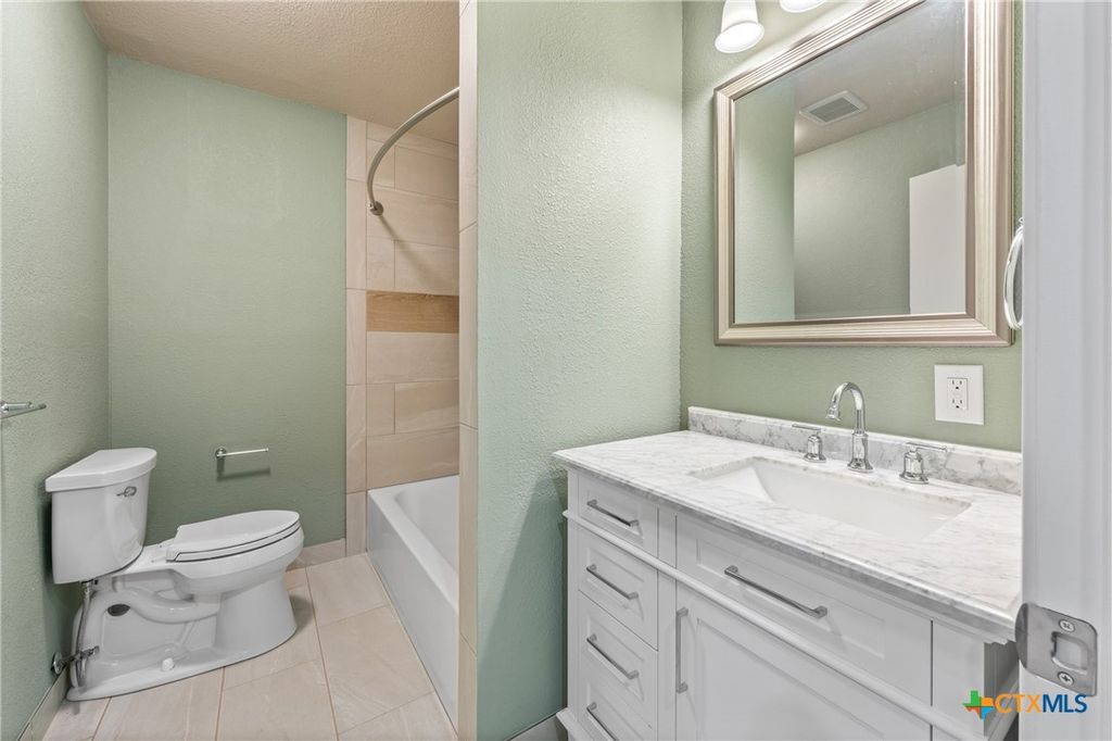 Image 32 of property listing at 6950 Stallion Road, Temple, TX 76501