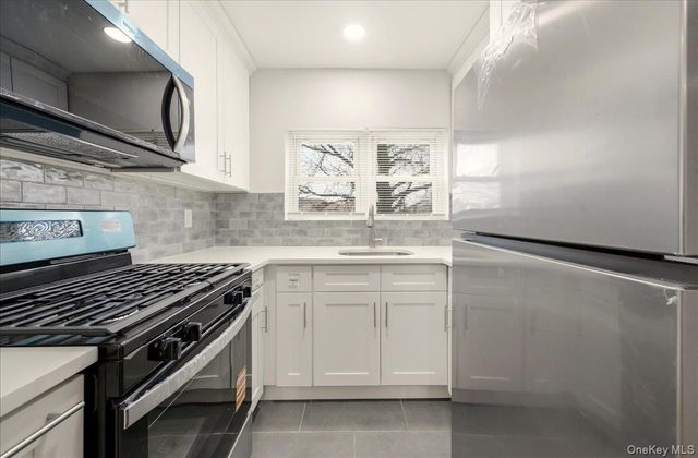 3227 Griswold Avenue, Bronx, NY 10465