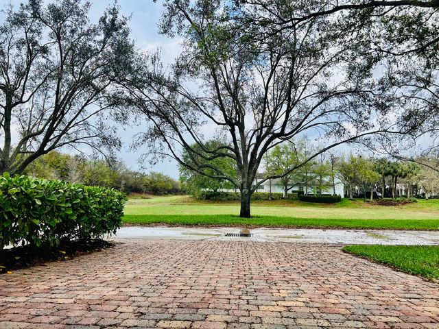 223 Soriano Drive, Jupiter, FL 33458