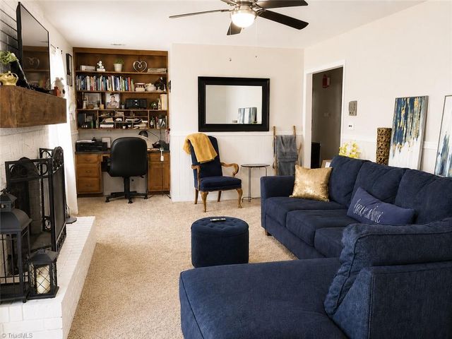 529 Carolina Avenue N, Statesville, NC 28677