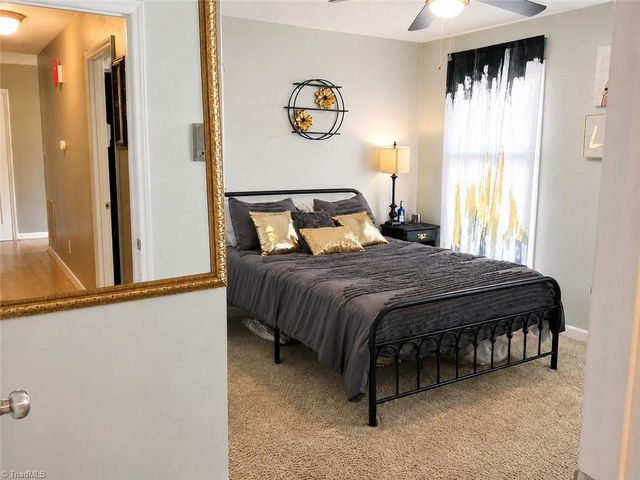 529 Carolina Avenue N, Statesville, NC 28677