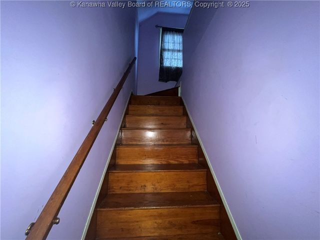 114 Washington Street, Madison, WV 25053