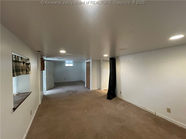 114 Washington Street, Madison, WV 25053