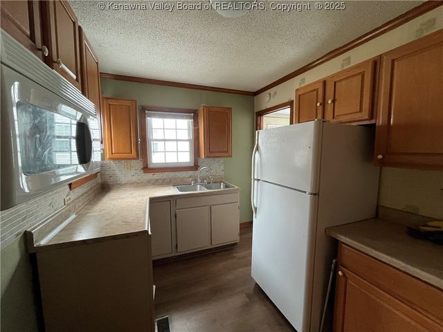 114 Washington Street, Madison, WV 25053