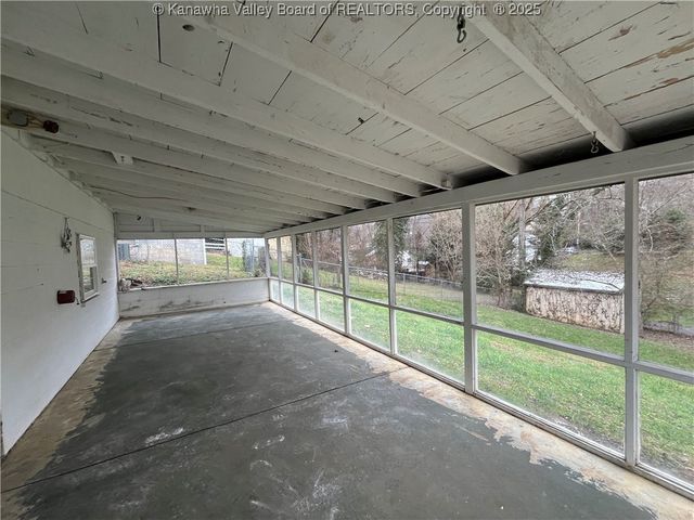 114 Washington Street, Madison, WV 25053