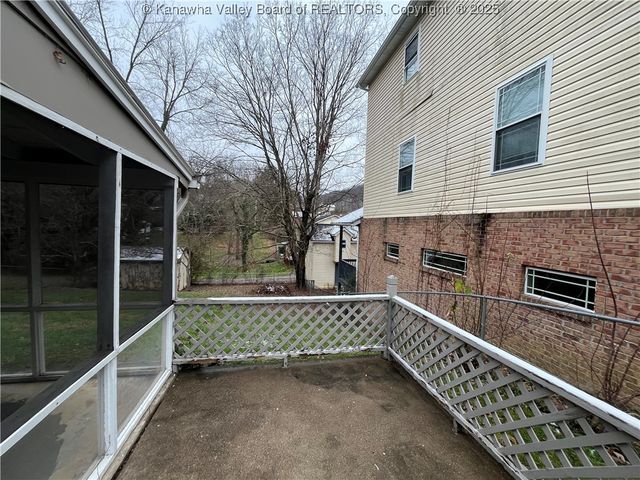 114 Washington Street, Madison, WV 25053