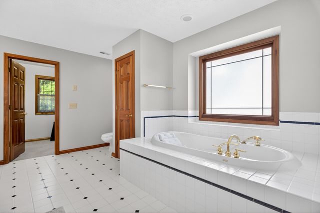 1665 Marby Drive 1665 Marby Drive, Troy, OH 45373