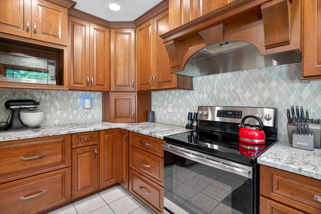 1665 Marby Drive 1665 Marby Drive, Troy, OH 45373