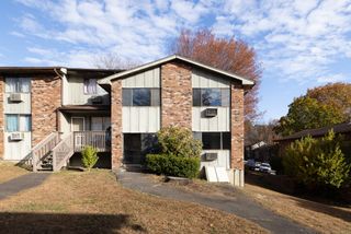 189 Kaynor Drive APT H, Waterbury, CT 06708