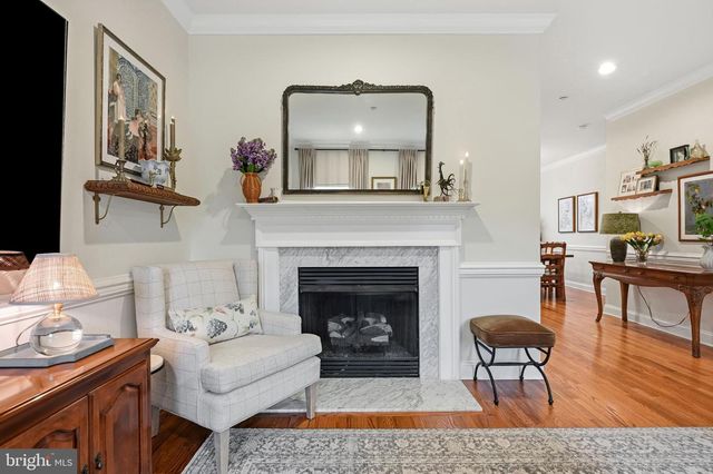 8 WASHINGTON AVE, Haddonfield, NJ 08033