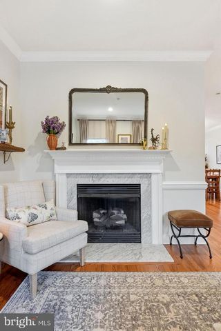 8 WASHINGTON AVE, Haddonfield, NJ 08033