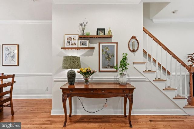 8 WASHINGTON AVE, Haddonfield, NJ 08033