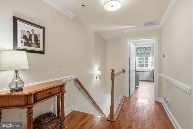 8 WASHINGTON AVE, Haddonfield, NJ 08033