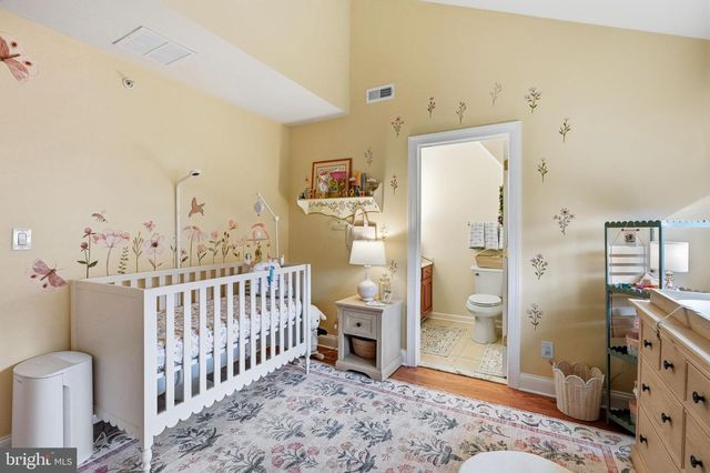 8 WASHINGTON AVE, Haddonfield, NJ 08033