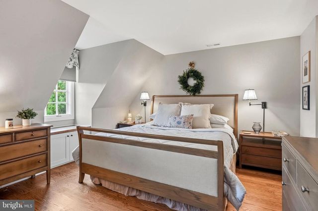8 WASHINGTON AVE, Haddonfield, NJ 08033