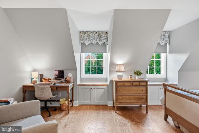 8 WASHINGTON AVE, Haddonfield, NJ 08033