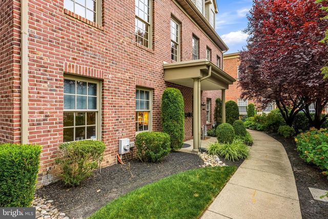 8 WASHINGTON AVE, Haddonfield, NJ 08033