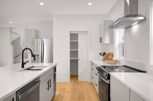 5216 47th Avenue S, Minneapolis, MN 55417