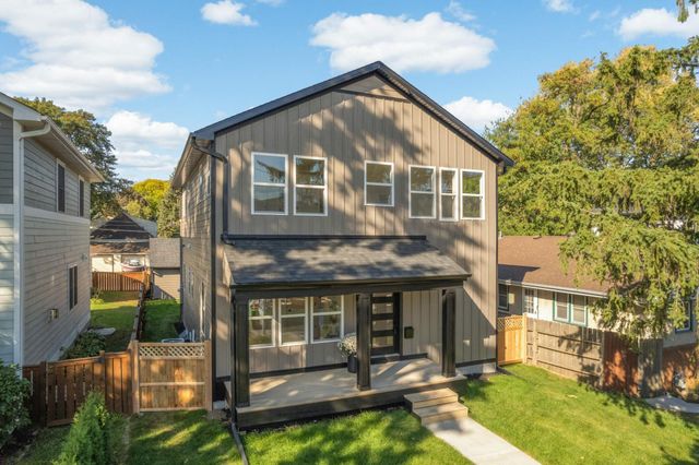 5216 47th Avenue S, Minneapolis, MN 55417