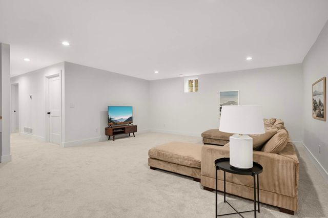 5216 47th Avenue S, Minneapolis, MN 55417