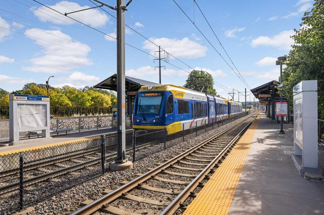 5216 47th Avenue S, Minneapolis, MN 55417