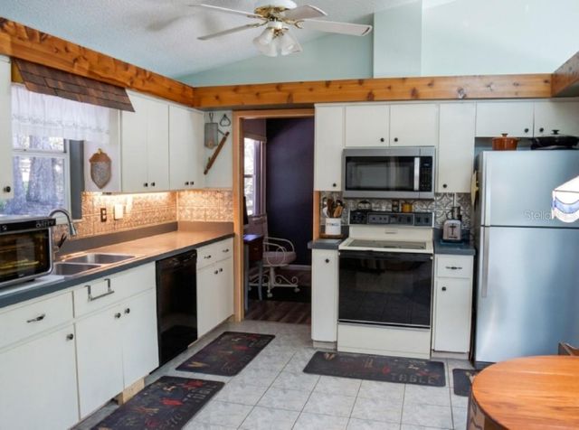 32 SUNSET DRIVE, Brooksville, FL 34601