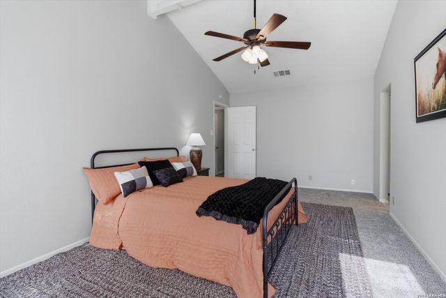 9743 Cylburn, Converse, TX 78109