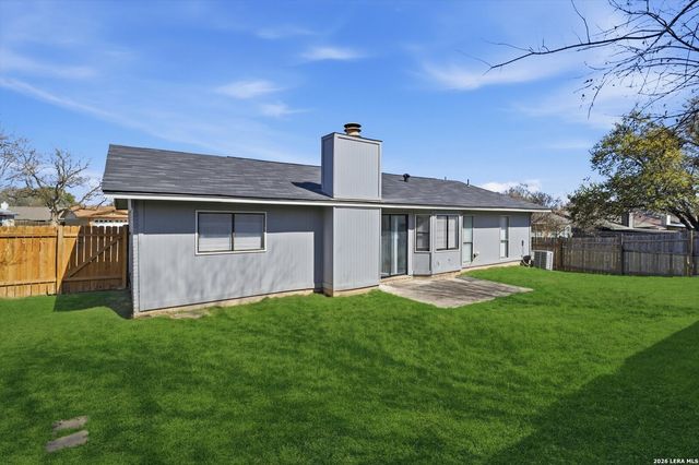 9743 Cylburn, Converse, TX 78109