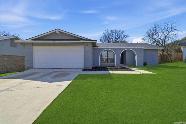 9743 Cylburn, Converse, TX 78109