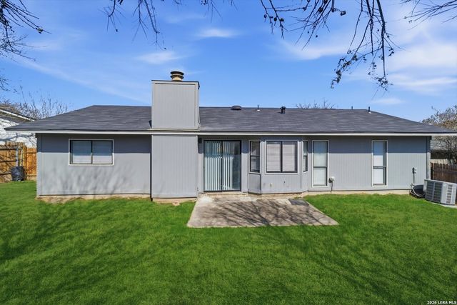 9743 Cylburn, Converse, TX 78109