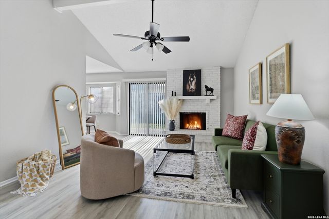 9743 Cylburn, Converse, TX 78109