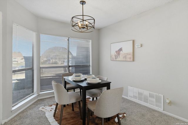 9743 Cylburn, Converse, TX 78109