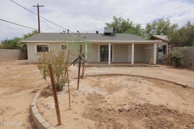 6902 W WOLF Street, Phoenix, AZ 85033