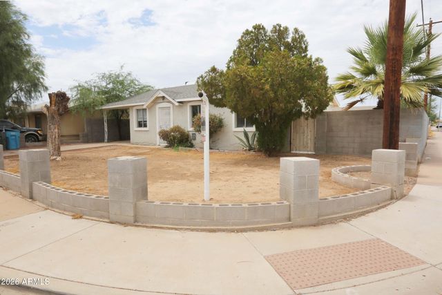 6902 W WOLF Street, Phoenix, AZ 85033