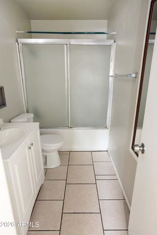 6902 W WOLF Street, Phoenix, AZ 85033