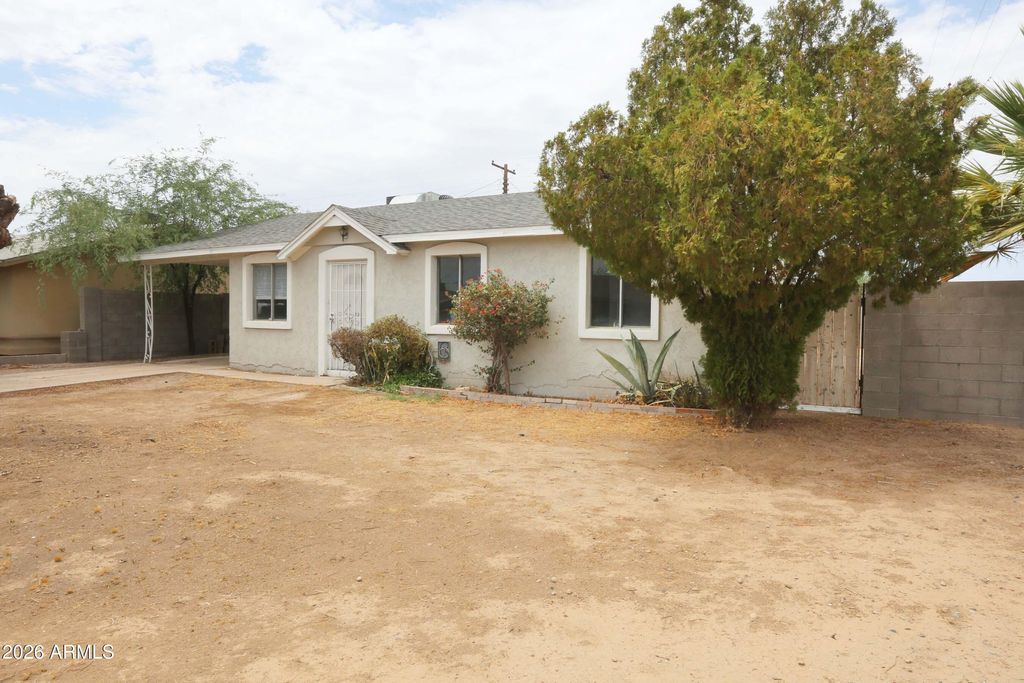 6902 W WOLF Street, Phoenix, AZ 85033