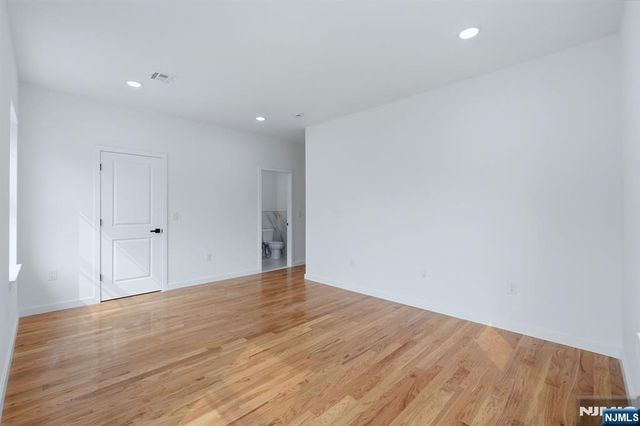 54 Pennsylvania Avenue, Newark, NJ 07114