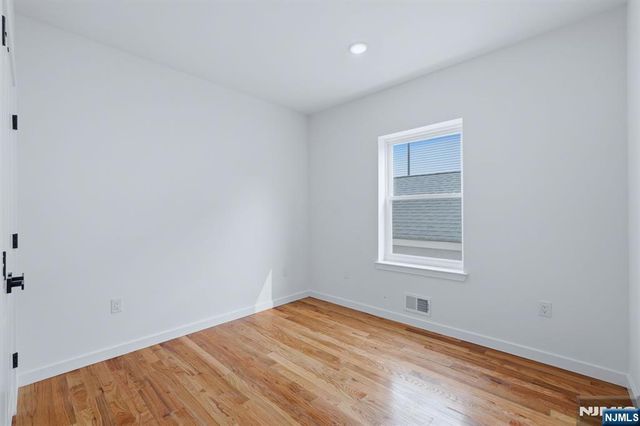 54 Pennsylvania Avenue, Newark, NJ 07114