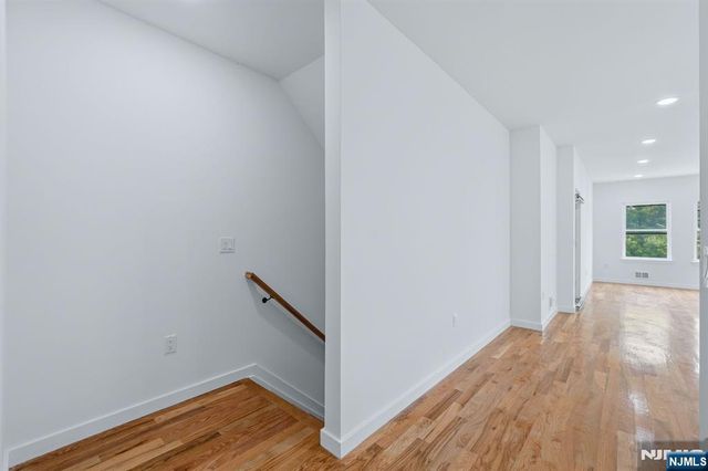 54 Pennsylvania Avenue, Newark, NJ 07114