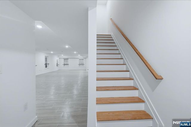 54 Pennsylvania Avenue, Newark, NJ 07114