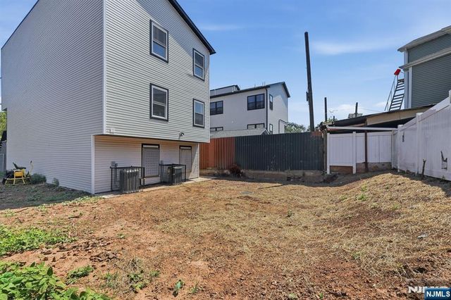 54 Pennsylvania Avenue, Newark, NJ 07114