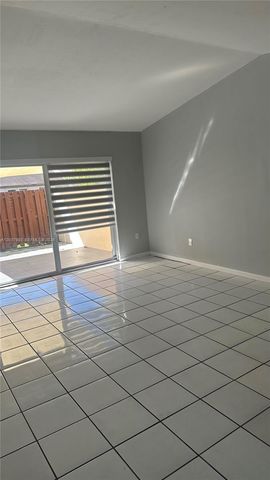 14052 SW 52nd Terrace, Miami, FL 33175