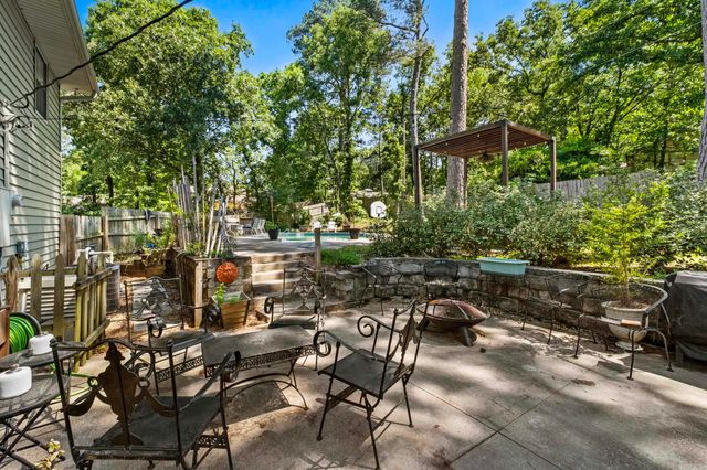 9 Wellington Court, Little Rock, AR 72227