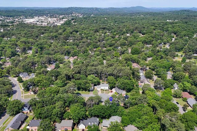 9 Wellington Court, Little Rock, AR 72227