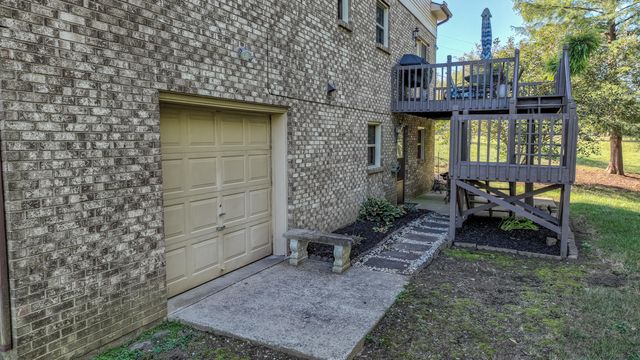 140 Redwood Drive, Richmond, KY 40475