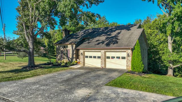 140 Redwood Drive, Richmond, KY 40475