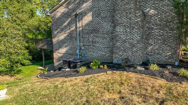 140 Redwood Drive, Richmond, KY 40475