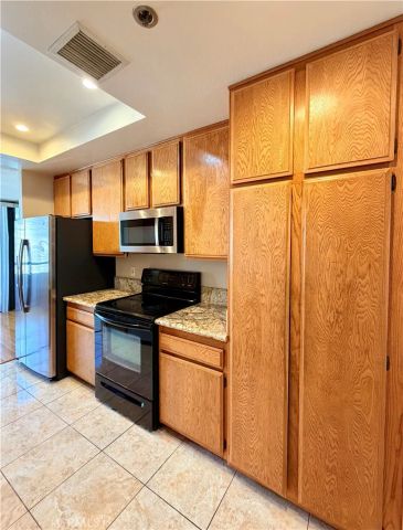 600 W 9th 1508, Los Angeles, CA 90015
