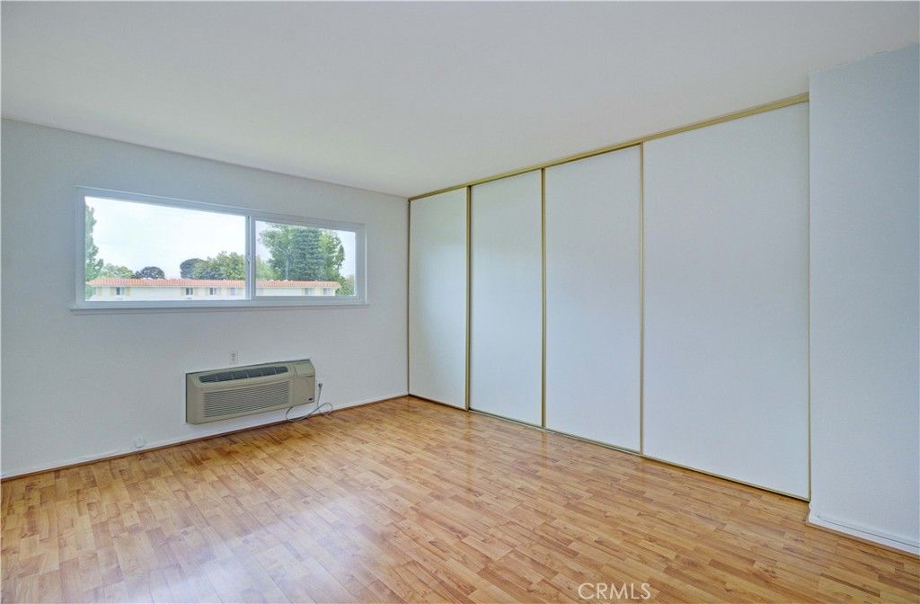 Image 14 of property listing at 2355 Via Mariposa W 2F, Laguna Woods, CA 92637